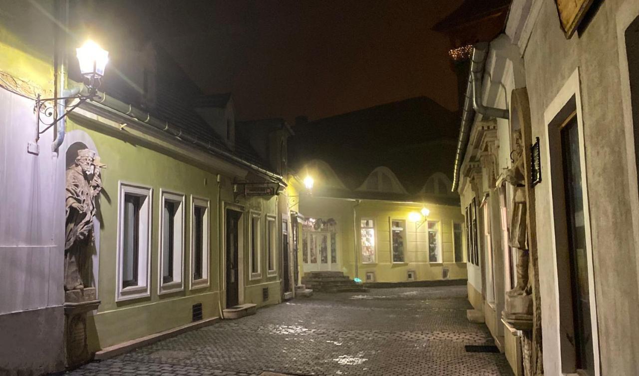 Hosoek Tornya Apartman Koszeg Luaran gambar